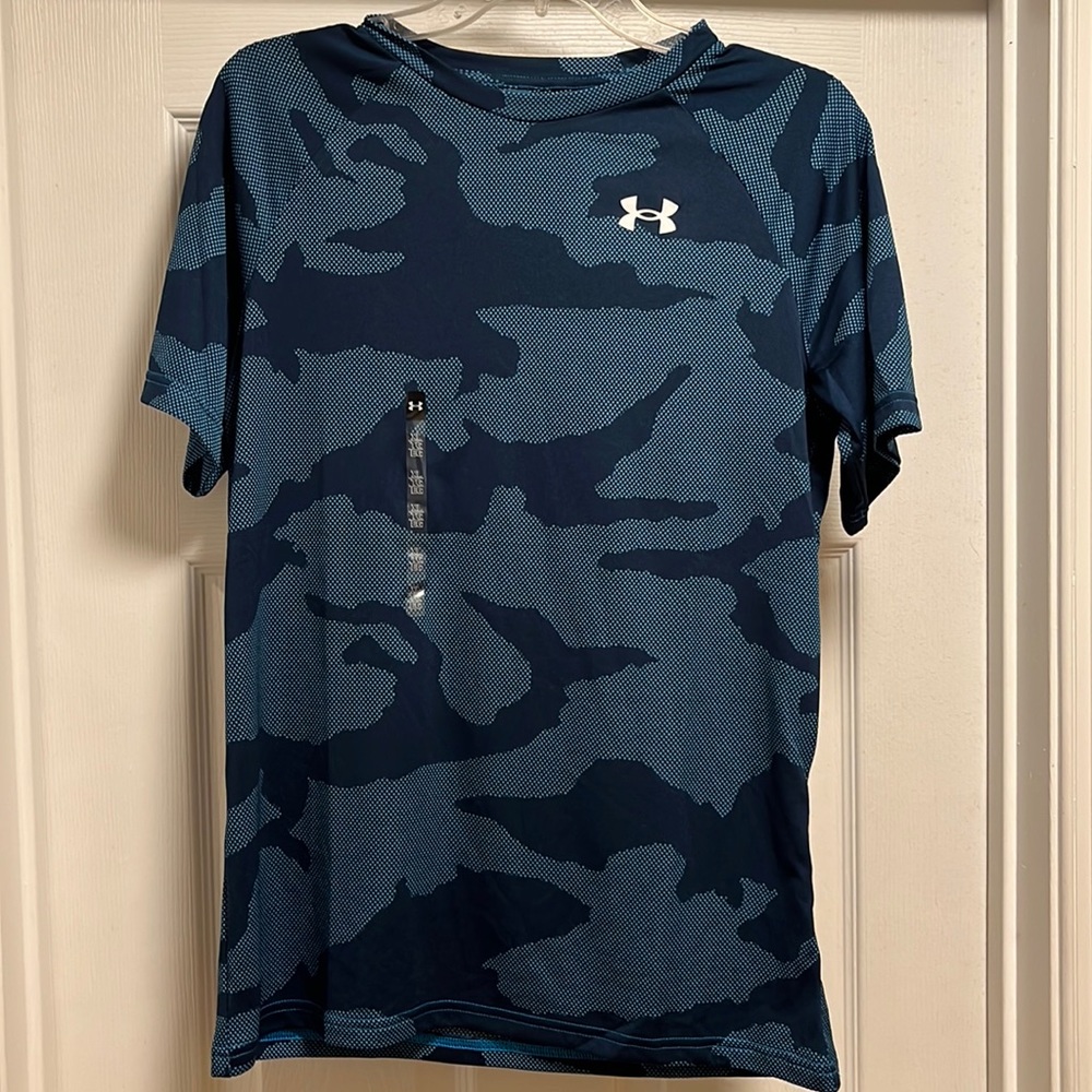Under Armour  youth XL